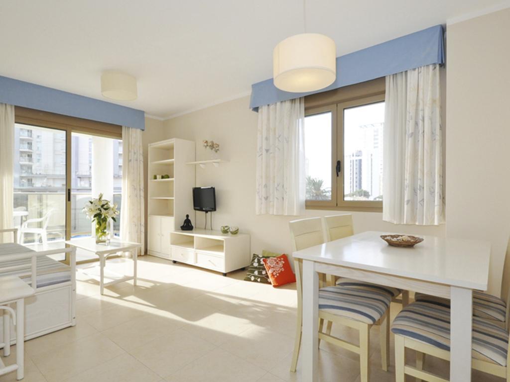 Apartamentos Larimar Unitursa Calp Zimmer foto